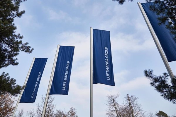 Grupo Lufthansa deja atrás las pérdidas con un beneficio neto de 127 millones en el primer semestre