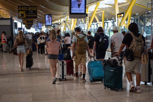 Los aeropuertos de Aena registrarán más de 28.000 vuelos durante el primer fin de semana de agosto