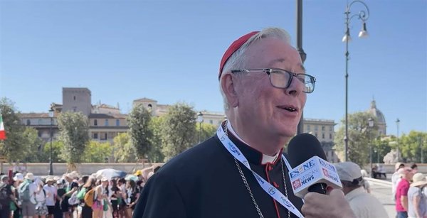 El cardenal Hollerich anima a los jóvenes a tener una postura firme ante los conflictos: 