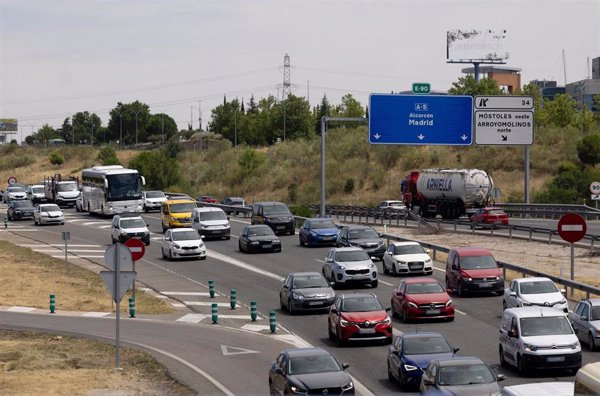 Varios accidentes y complicaciones en las carreteras marcan el inicio de la 'Operación Especial 1º de agosto'