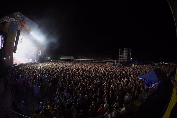 Cerca de 40.000 personas asisten a los conciertos del festival Magdalena en Vivo de Santander