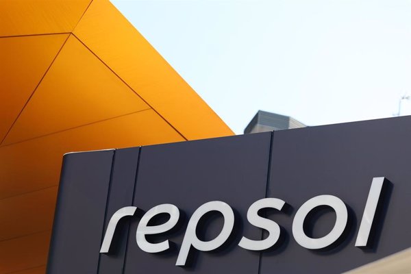 Los analistas dan un potencial alcista a Repsol de casi un 40% en Bolsa