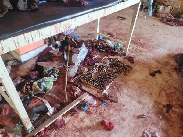 El gobernador de Darfur acusa al Ejército sudanés de retirarse de la región en plenos combates contra las RSF