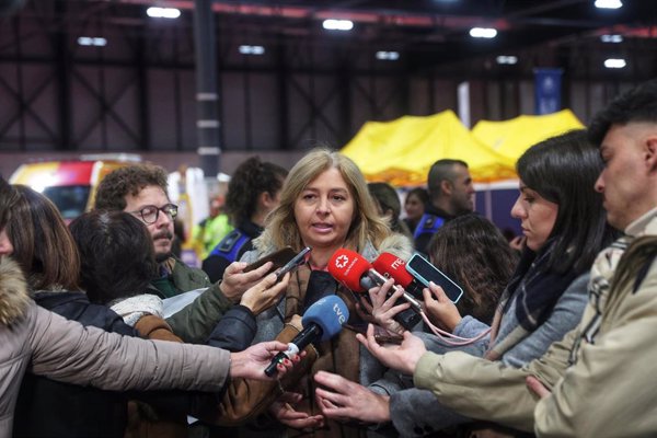 Madrid reprocha al Gobierno su política migratoria 