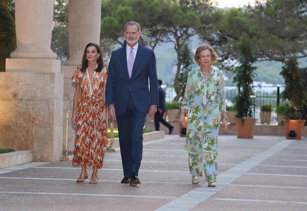Los Reyes ofrecen este lunes la tradicional recepción a la sociedad balear en el Palacio de Marivent