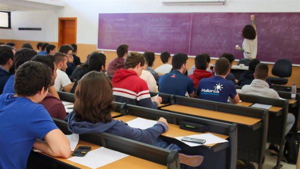 CSIF exige nuevas ofertas de empleo público que permitan reducir la temporalidad en educación