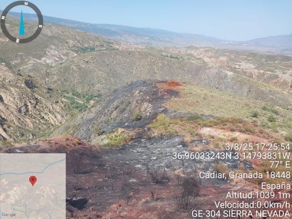 Extinguido el incendio forestal en Cádiar (Granada), cerca de la pedanía de Yátor