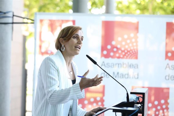Mónica García insta a Podemos a decidir si quiere colaborar con la izquierda o alinearse con PP y Vox en el Congreso