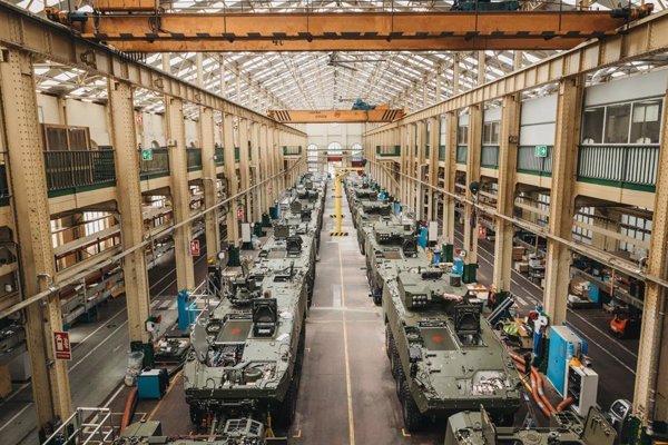 General Dynamics fabrica 127 barcazas y equipado 70 plataformas del 8x8 Dragón