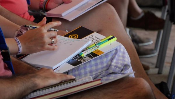 La Fundación Yuste convoca 10 becas de investigación sobre el impacto de la UE en la vida de personas con discapacidad