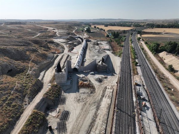 Transportes supera el ecuador de las obras para conectar en Madrid las líneas entre Barcelona y el norte