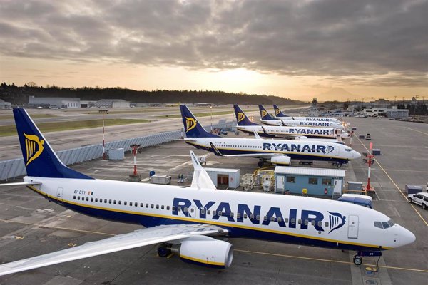 Hungría inicia una investigación contra Ryanair por presuntas prácticas desleales en la reserva de billetes