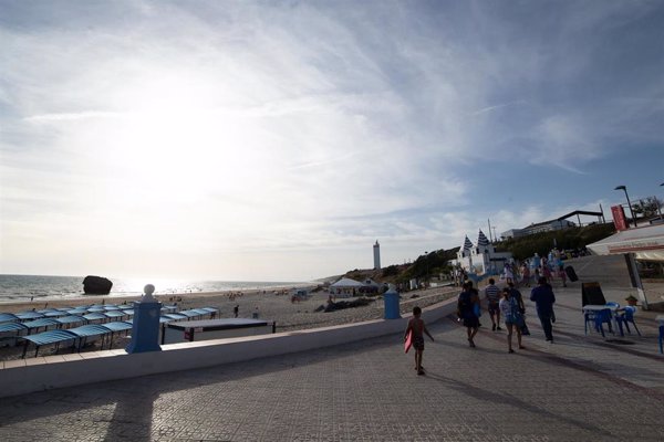 El Granado (Huelva), con 43,3°C, la máxima más alta de julio, y Agüimes (Gran Canaria), con 31,3°, la mínima más elevada