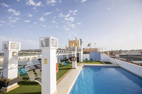 Mazabi vende tres hoteles de Madrid, Sevilla y Cádiz por más de 54 millones de euros