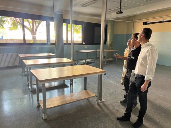 La Generalitat Valenciana adjudica por 3,3 millones el derribo de cinco centros educativos dañados por la dana