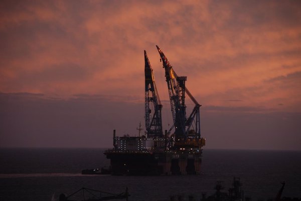 La argentina Pampa Energía recorta sus pérdidas un 21% en el segundo trimestre de 2025, hasta los 22 millones