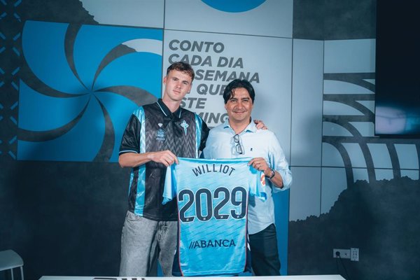 El centrocampista sueco Williot Swedberg amplía su contrato con el RC Celta hasta 2029