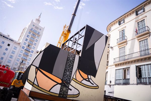 La Feria de Málaga llena de ambiente festivo el centro con actividades, verdiales, flamenco y música popular