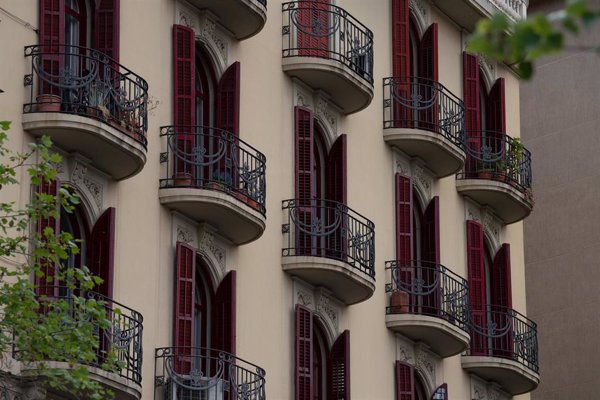 Un tercio de los que compran segunda vivienda se plantean sacarla al mercado del alquiler, según Fotocasa