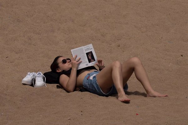 La ola de calor seguirá durante el fin de semana, con 35ºC en casi toda España y 40ºC en el sur peninsular y Canarias