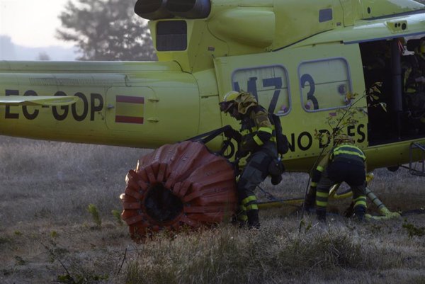 El incendio de Chandrexa de Queixa (Ourense) avanza hasta las 700 hectáreas
