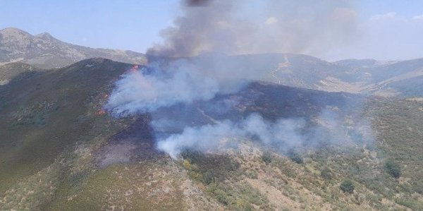 Declaran IGR 1 en dos incendios en Yeres y Orallo (León) en los que puede peligrar patrimonio cultural mundial