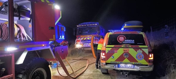 (AMP3) Estabilizado el incendio de Aranjuez (Madrid) con cerca de 300 hectáreas de vegetación afectadas