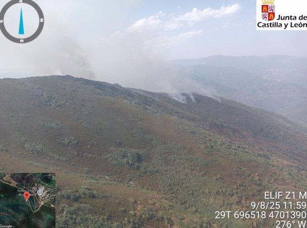 (AMP)Complicada la extinción del fuego en Llamas de Cabrera, mientras el de Yeres mantiene a población evacuada