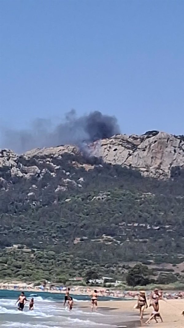 Activada la fase de emergencia en situación operativa 1 por el incendio forestal de Tarifa (Cádiz)