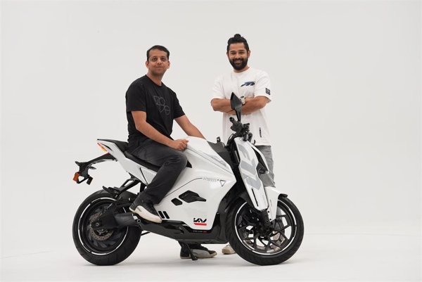 Ultraviolette ofrece sus motos en España y Portugal de la mano de Rhino Electric, propietaria de Velca