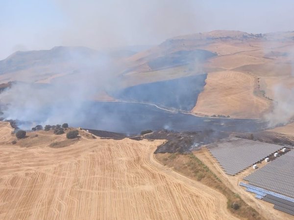 Declarado un incendio forestal en Ronda (Málaga)