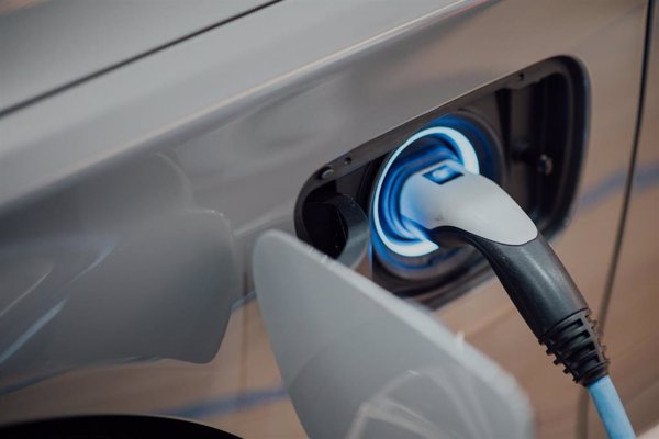 Solo una de cada diez empresas conoce las ayudas para la movilidad eléctrica, según Alphabet