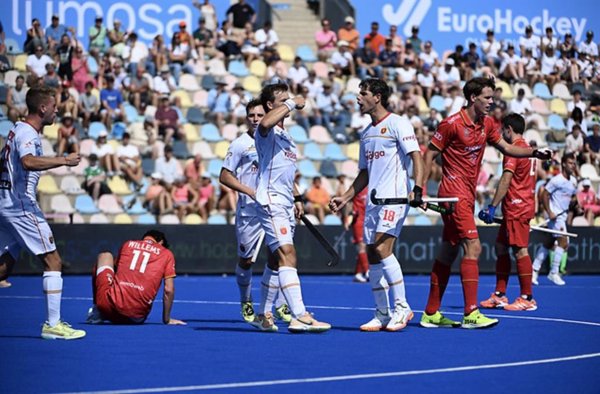 España supera de nuevo a Bélgica (2-1) y se mete en semifinales del Europeo