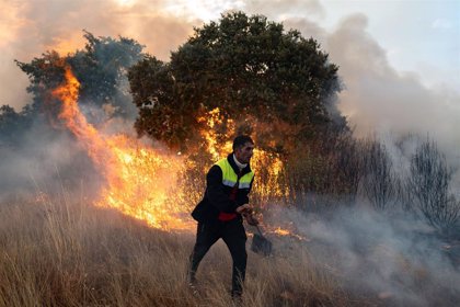 Más de 4.000 personas evacuadas en León por el incendio de Molezuelas