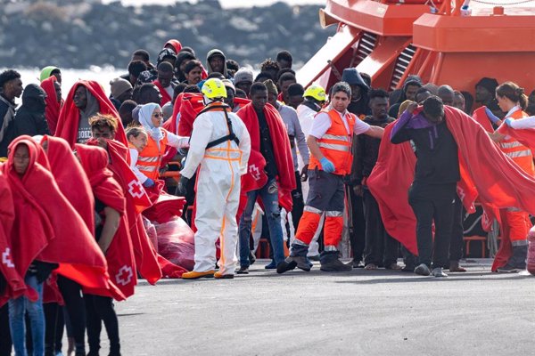 Llegan 14 pateras a Baleares con más de 200 personas a bordo