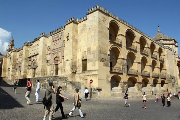 El PSOE de Córdoba reclama al alcalde 