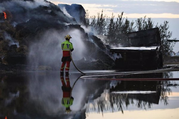 El incendio de Calera y Chozas (Toledo) ha arrasado cerca de 3.000 hectáreas, completamente perimetradas