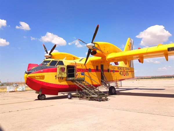 Bruselas confirma el despliegue de dos aviones cisterna desde Francia para ayudar en los incendios en España