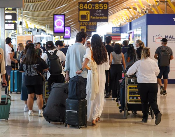 Los aeropuertos españoles esperan casi 7.000 vuelos para este 15 de agosto