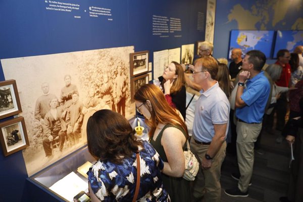 Más de 15.000 personas visitan la exposición sobre la emigración española a EEUU en su primera etapa en Tampa