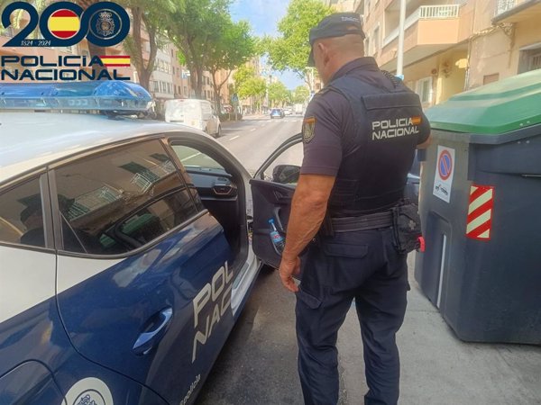 La Policía Nacional detiene a un hombre por acuchillar al novio de su expareja