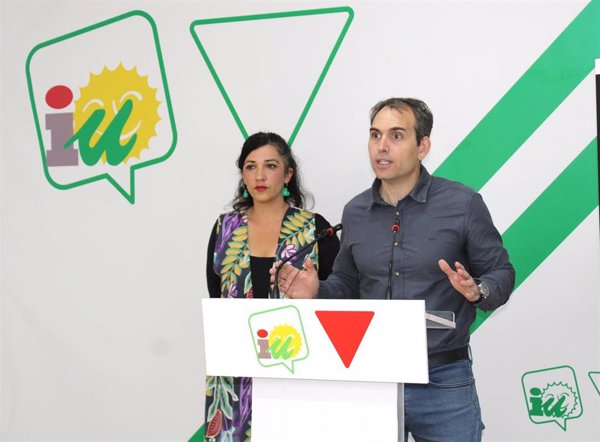 IU exige a AENA que 