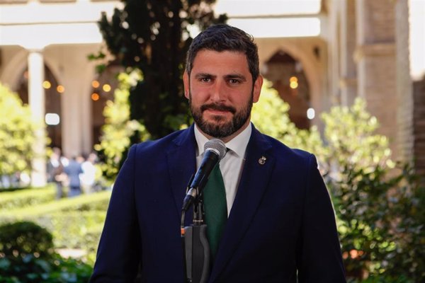 Nolasco (Vox) lamenta el fallecimiento del expresidente de Aragón, Javier Lambán, y traslada sus condolencias