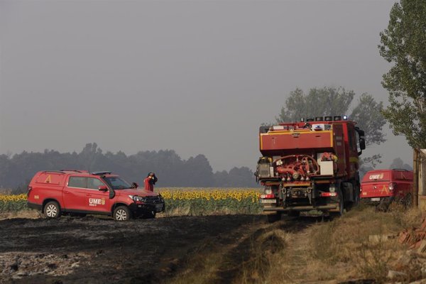 Heridos cuatro miembros de la UME en el incendio de Yeres (León)