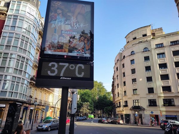 Euskadi vuelve a activar la alerta naranja por altas temperaturas este sábado con previsión de alcanzar 38º en el sur