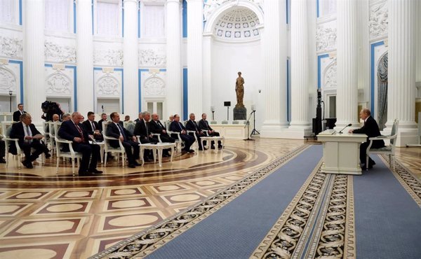 Putin celebra la cumbre con Trump como un paso hacia la toma de 