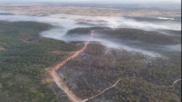 Extinguido este domingo el incendio de Aroche en el paraje de La Contienda (Huelva)