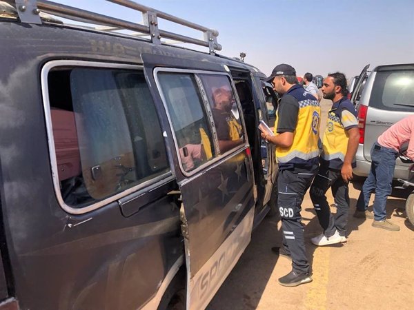 Más de 380 personas evacuadas de Sueida a través de un cruce humanitario