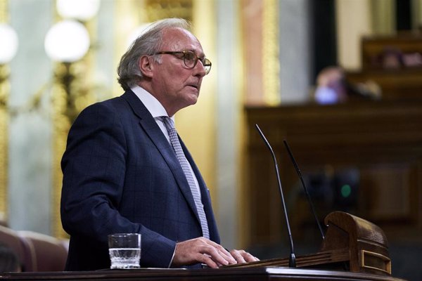 Aizcorbe (Vox) dice que las políticas de Gobierno y Generalitat 