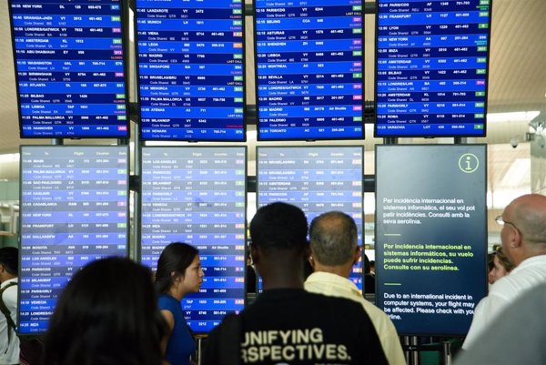 La huelga de handling en aeropuertos sigue con algunos retrasos y una cancelación en Cataluña